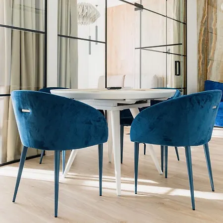 Sea Symphony 3-bedrooms Apartment Odesa